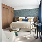 Hotel Parister Piscine & Spa